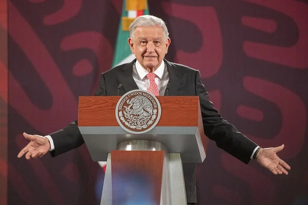 20 años del plantón contra el fraude. AMLO y el encauzamiento de la&nbsp;protesta